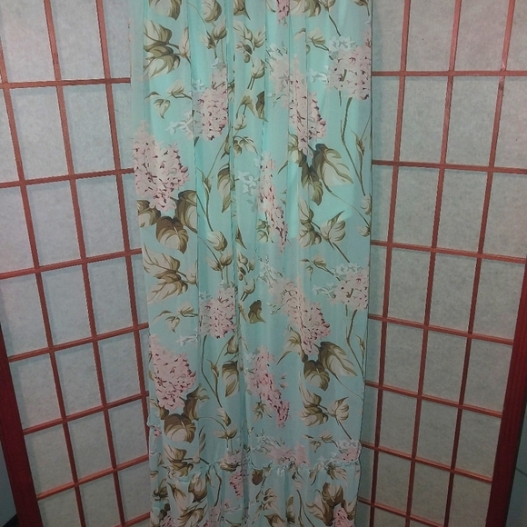 Fashion Nova Long Skirt Set - Picture 5 of 6